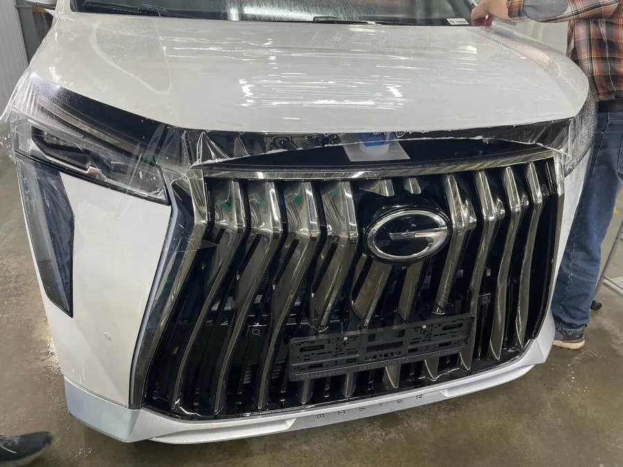 Капот и бампер GAC M8 в полиуретановой плёнке